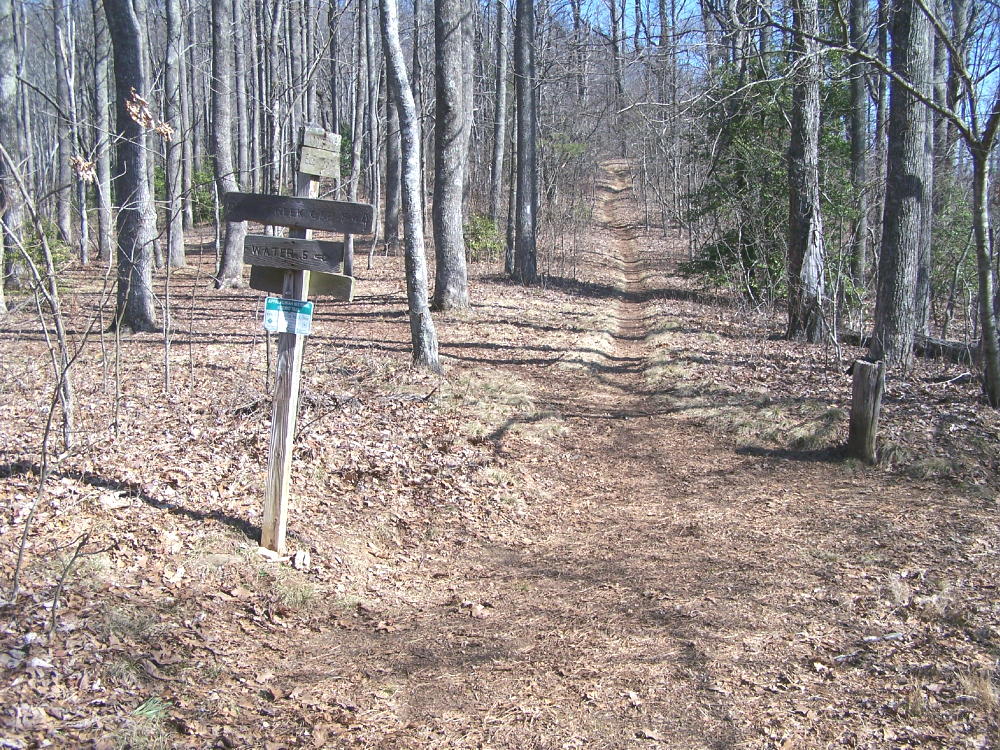 An older view of Addis Gap, before new signage.  Courtesy elversonhiker@yahoo.com